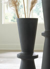 Collisten Vase - Black (A2000663)