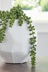 Karenton Vase - White (A2000720)