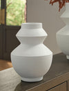 Naveen Vase - White (A2000870)